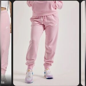 NWT! Nike soft pink joggers